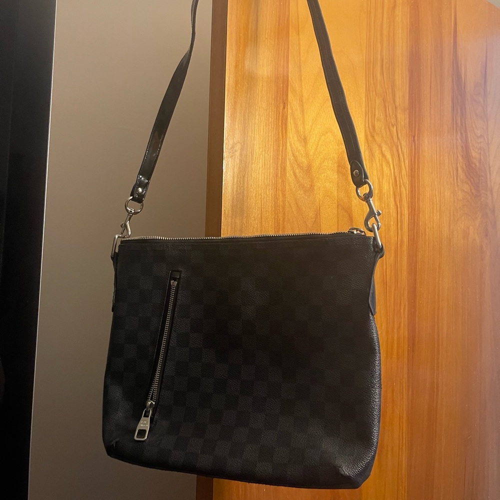 ♥️Louis Vuitton Damier graphite Mick ❤️